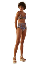 Load image into Gallery viewer, Two Pieces Hot Pant Leopard Reversible